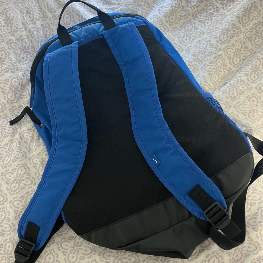 Nike Backpack - Picture 4 of 4